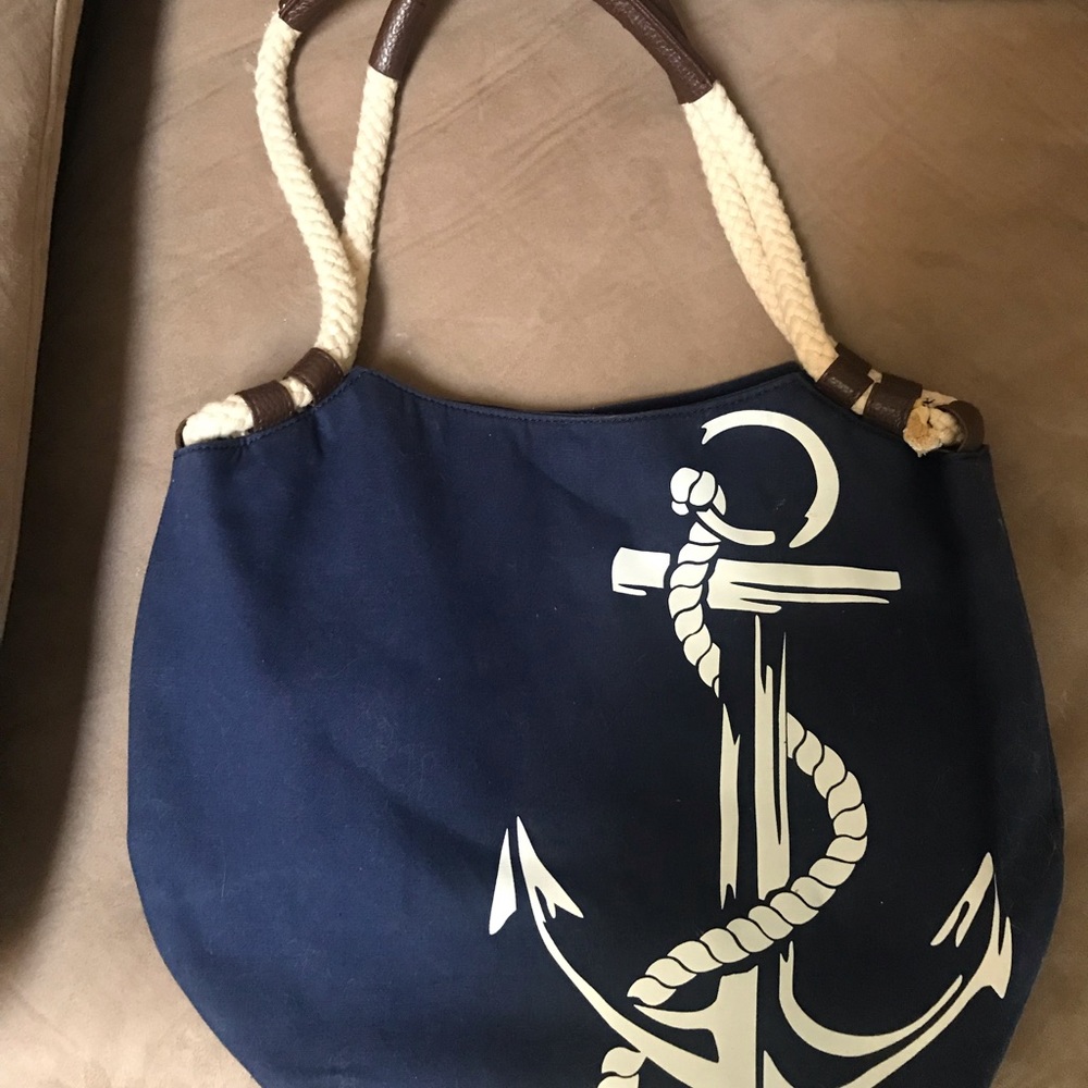 Beach tote.